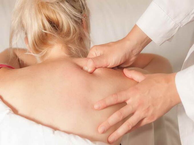 Massage with thoracic osteochondrosis